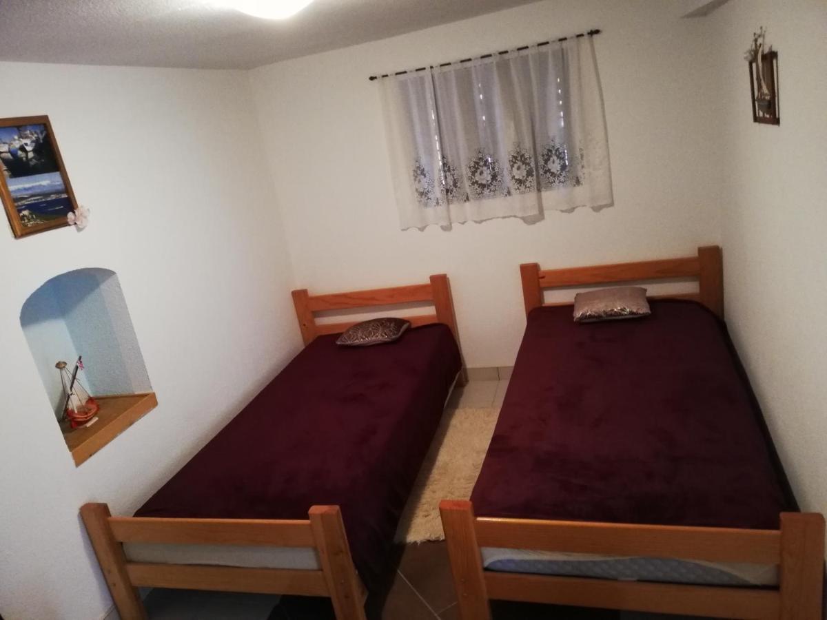 Apartman Cvita Tkon Εξωτερικό φωτογραφία
